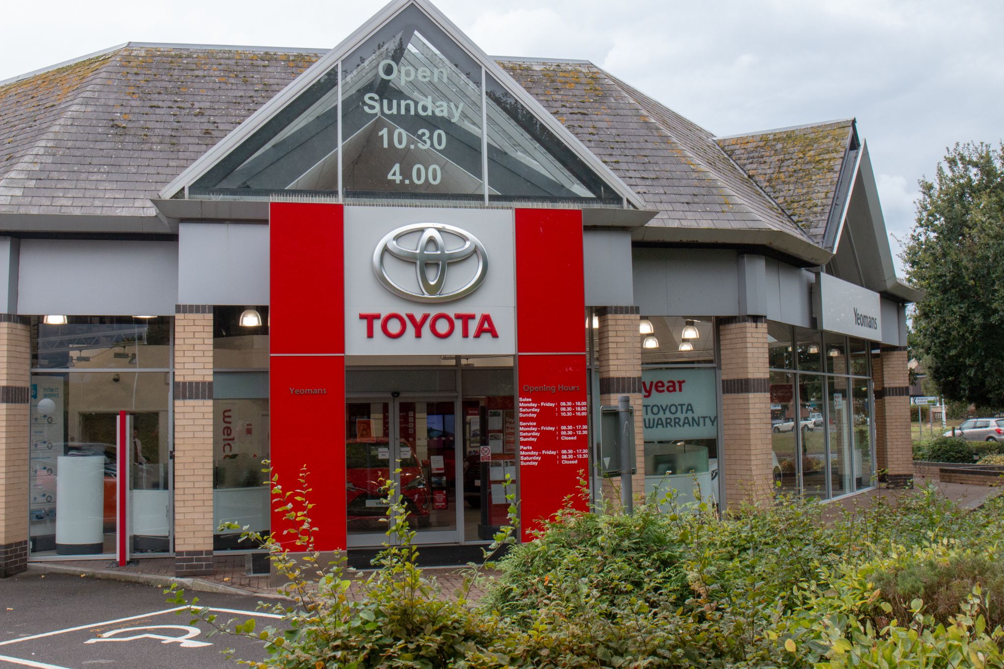 Yeomans Toyota Worthing Car dealership in Worthing AutoTrader